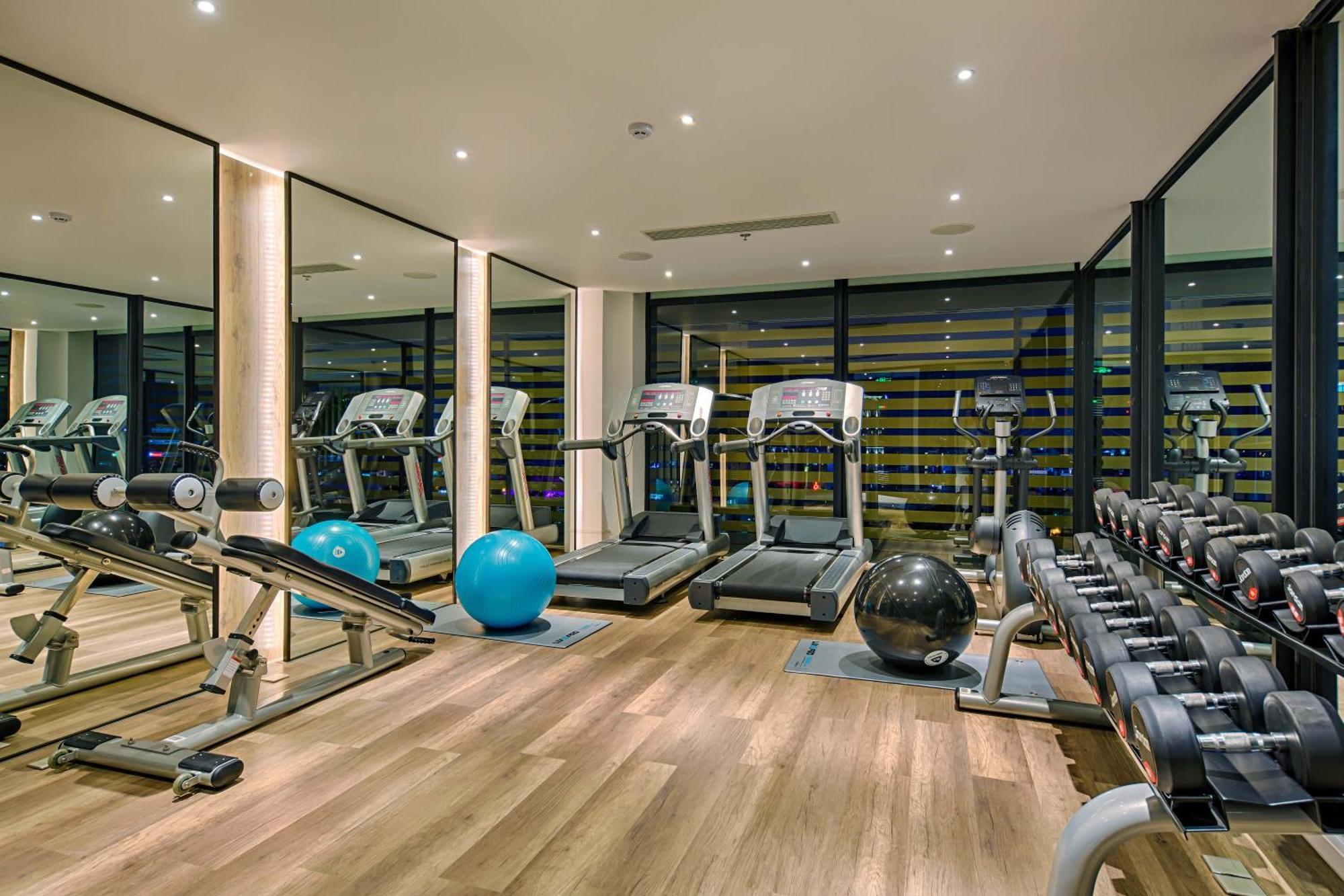 Satya Da Nang Hotel Han Market Екстер'єр фото