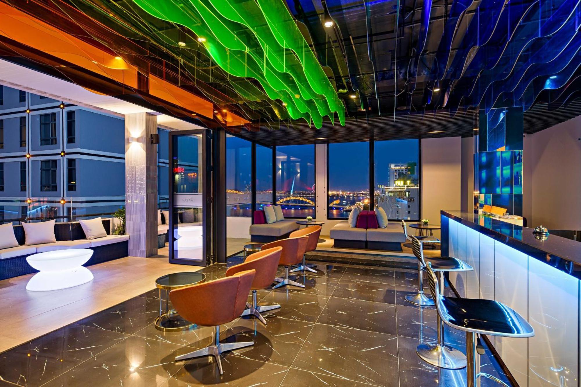 Satya Da Nang Hotel Han Market Екстер'єр фото