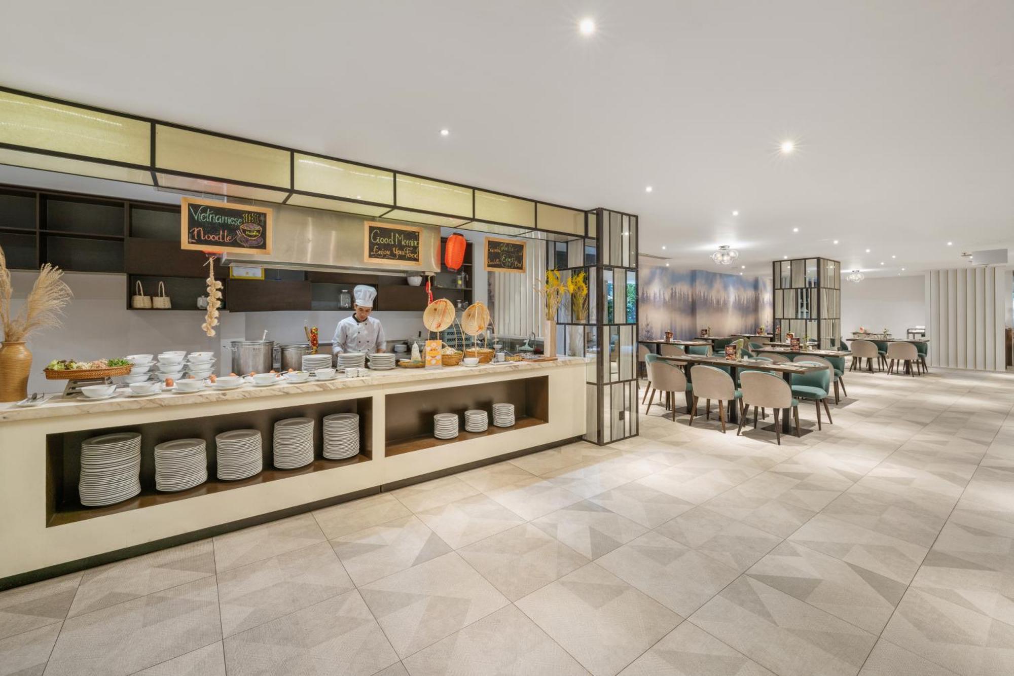 Satya Da Nang Hotel Han Market Екстер'єр фото