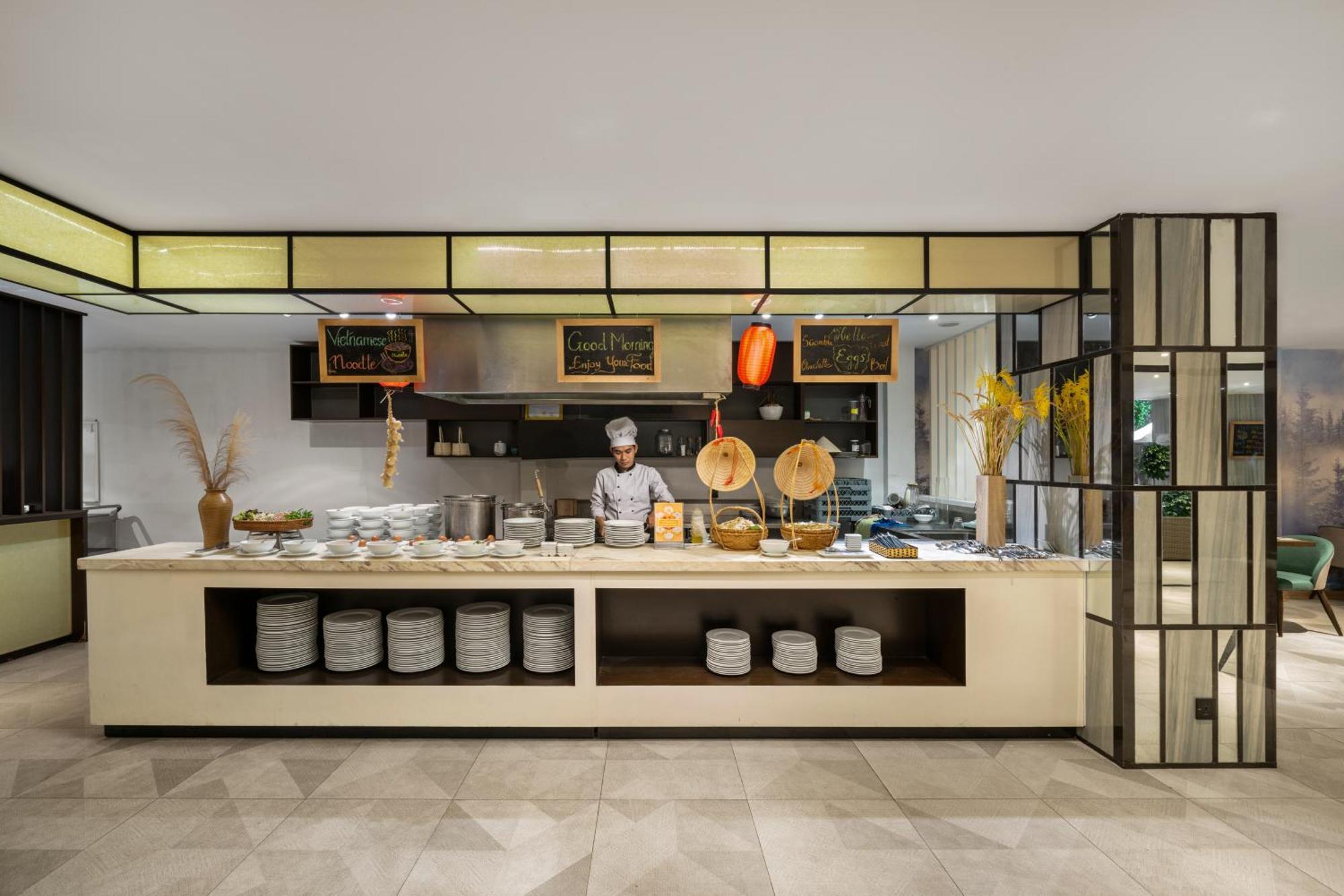 Satya Da Nang Hotel Han Market Екстер'єр фото