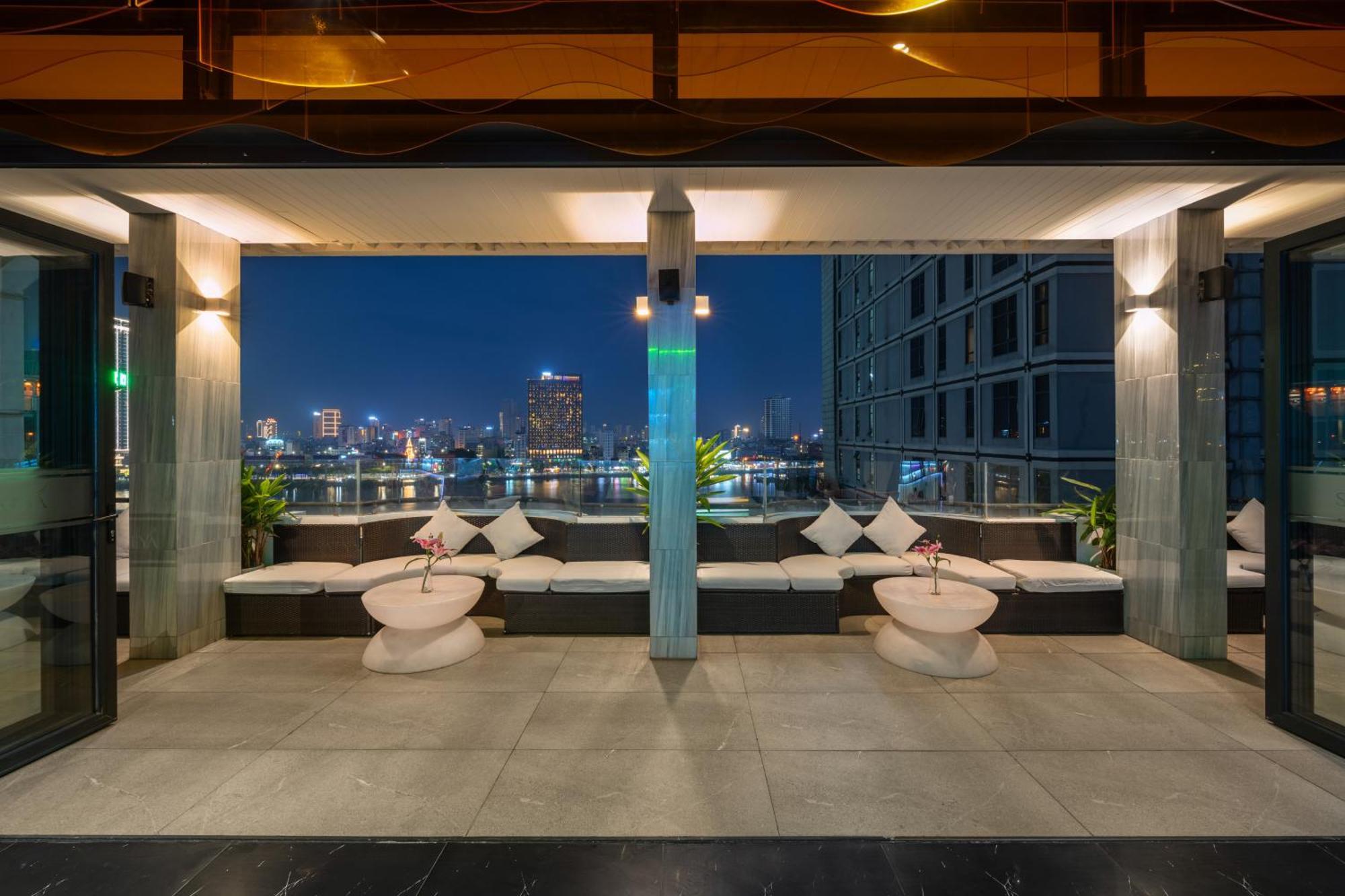 Satya Da Nang Hotel Han Market Екстер'єр фото
