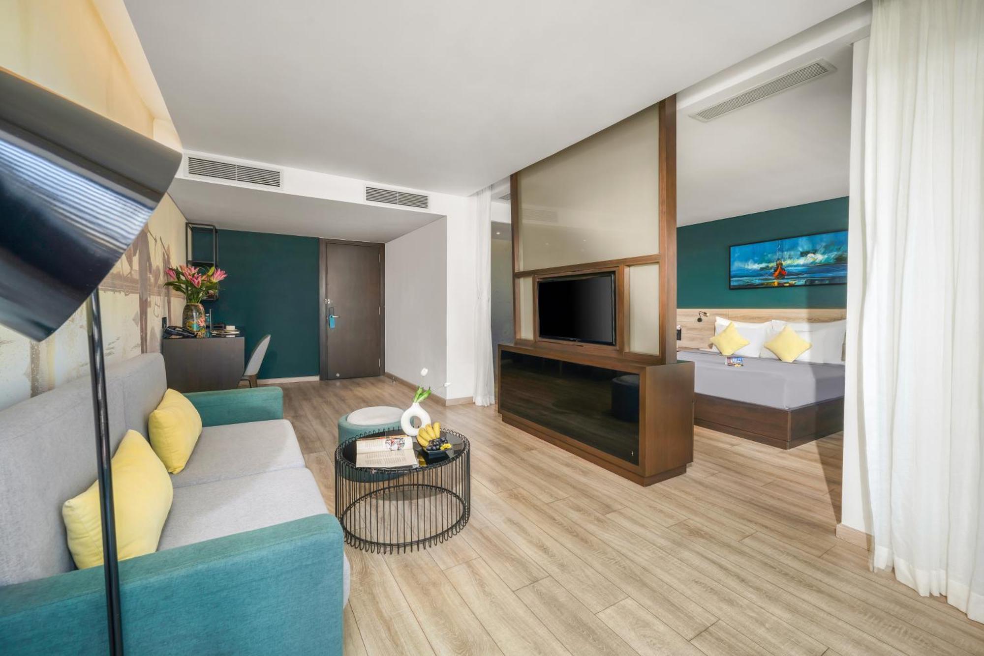 Satya Da Nang Hotel Han Market Екстер'єр фото