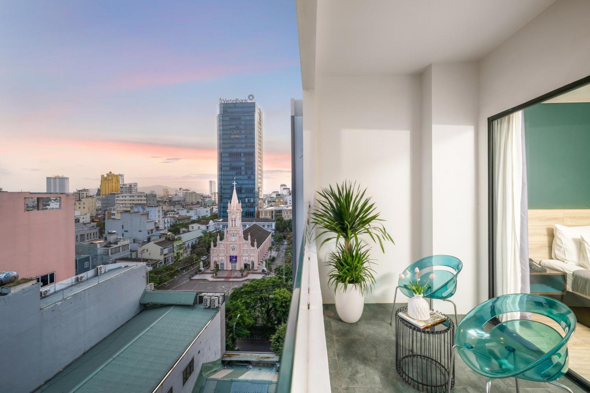 Satya Da Nang Hotel Han Market Екстер'єр фото