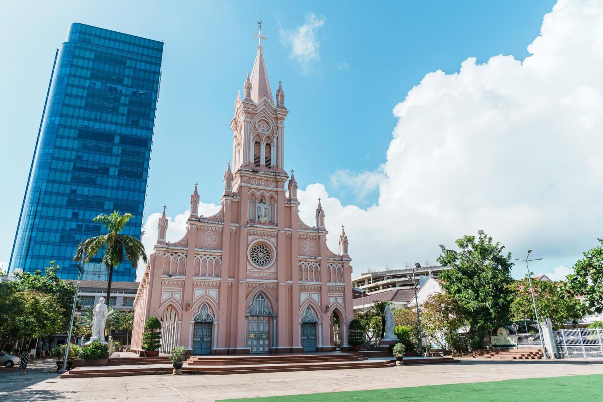 Satya Da Nang Hotel Han Market Екстер'єр фото